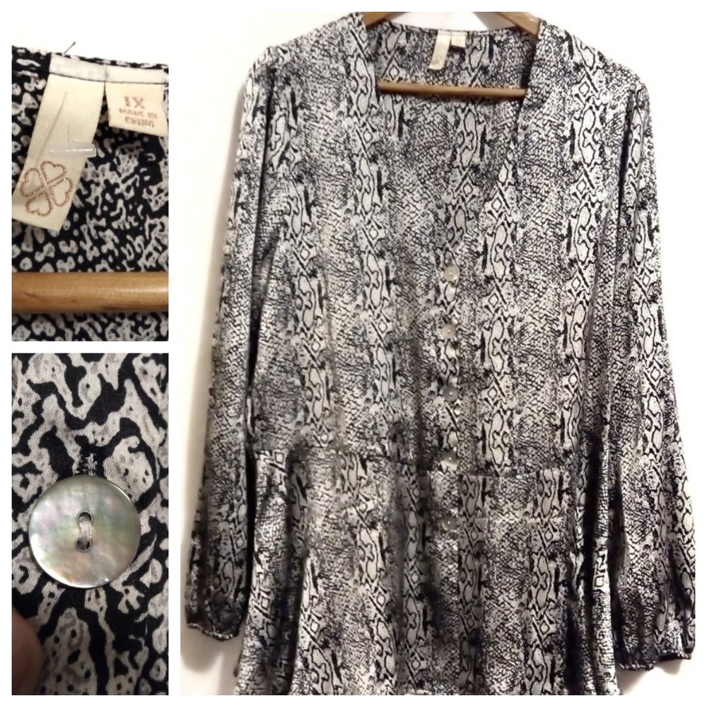 Snake Print Button Front Blouse 1x - image 1